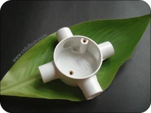 Hộp luồn dây điện PVC 4 ngã